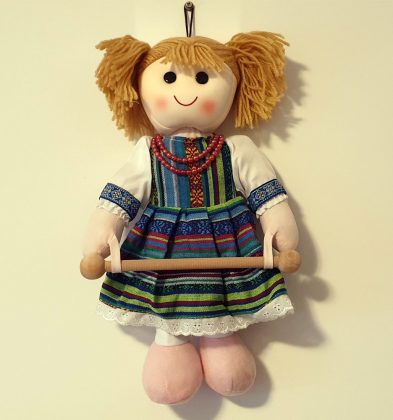 Păpușă cu suport pentru prosoape, Dolly